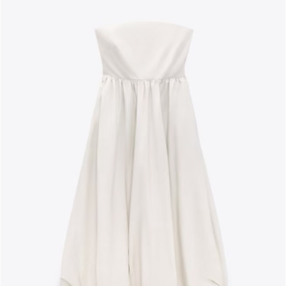Voluminous Strapless Dress from Zara